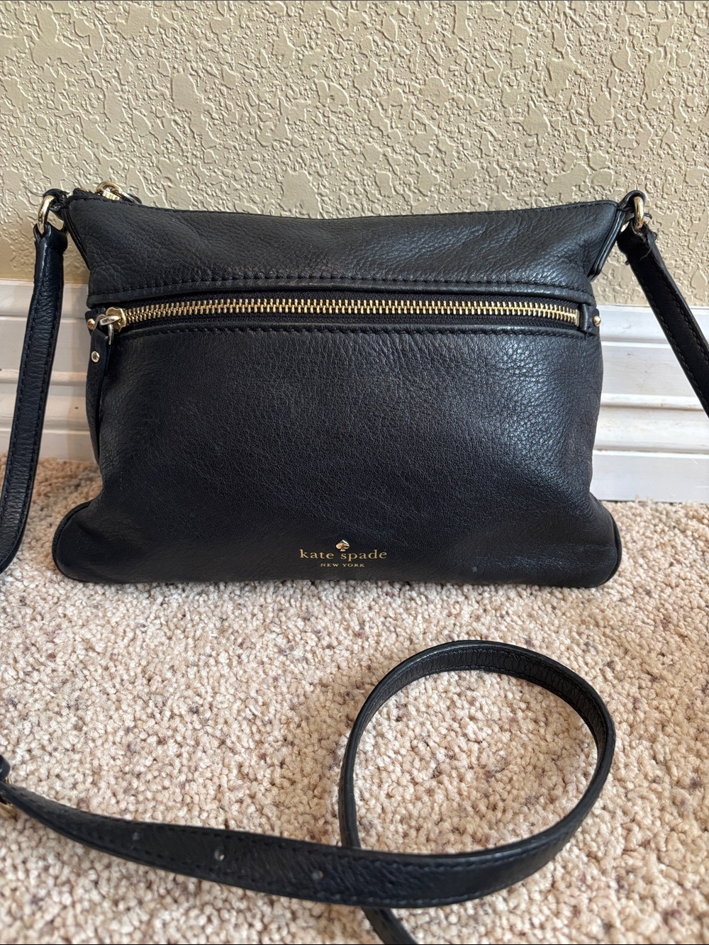 kate spade Black Leather Pebbled Crossbody with Gold Hardware. 100% cow leather